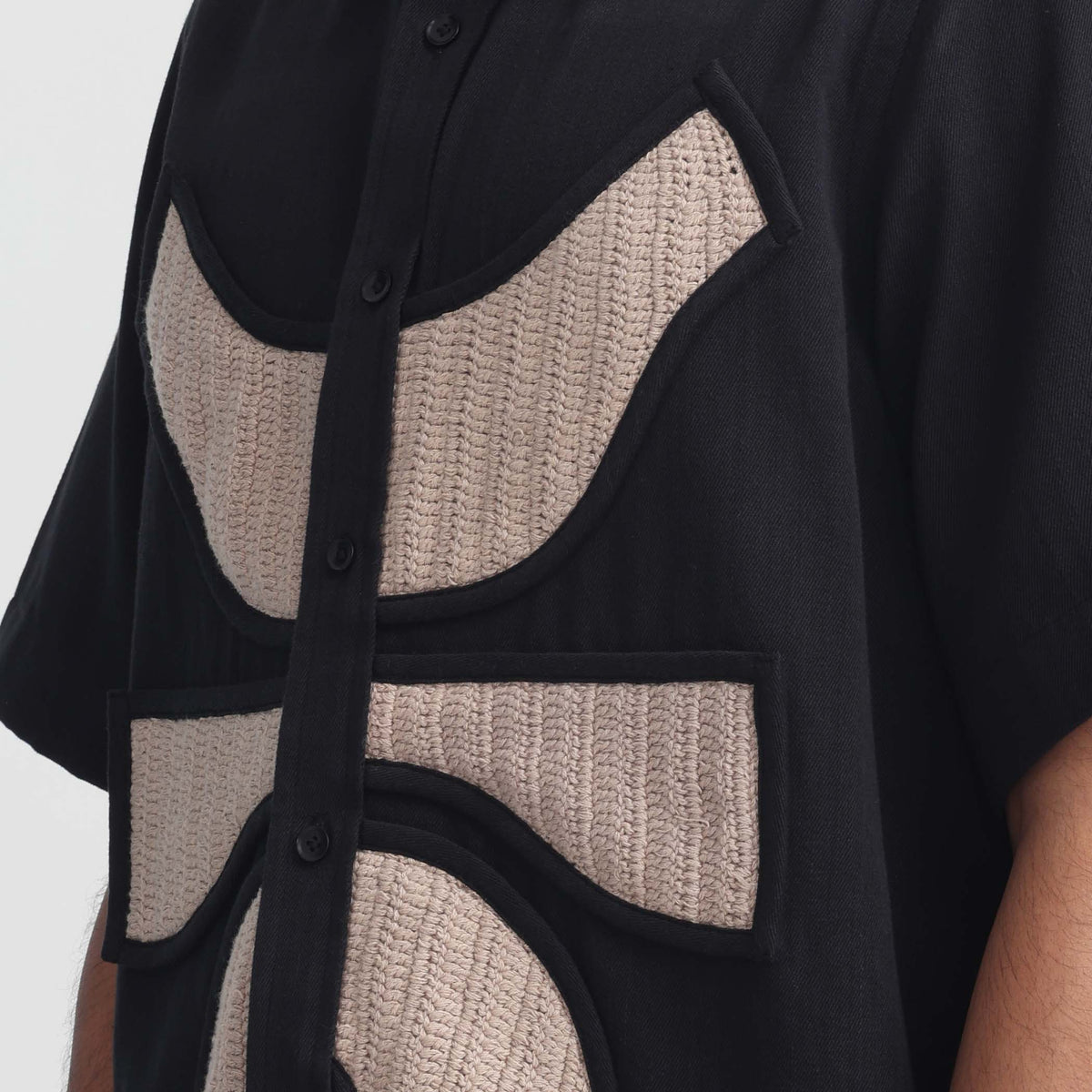 Vertebrae Symbolic Shirt- Black